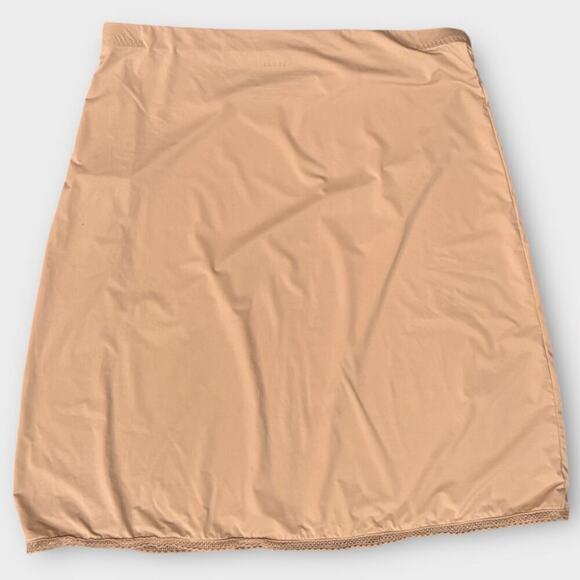 NWT Natori Benefit Half Slip Size Large - Picture 2 of 5